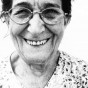 Salve Dona Aracelis Figueira Galhego, a Vó Aracelis de todos nós e de quem aparecer para a bifada ou o cafezinho com massa frita.