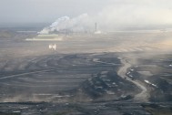 Visão dos oil sands canadenses. Foto de David Dodge, The Canadian Parks and Wilderness Society