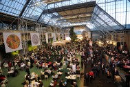 Um dos pavilhões onde acontece a COP -- foto de www.iisd.ca