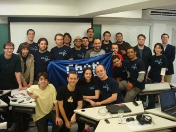 Participantes da maratona hacker do RHok em São Paulo. 