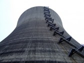 Usina inacabada e abandonada de Satsop, no estado de Washington, nos EUA. Foto de HeyRocker via Flickr