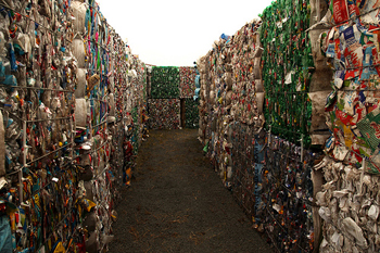 O labirinto de lixo (Foto de Eduardo Srur)