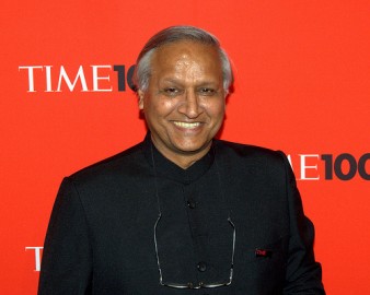 Sanjit Bunker Roy em 2010, quando foi incluído pela revista Time na lista de 100 personalidades mais influentes do mundo. Foto de David Shankbone/ Flickr