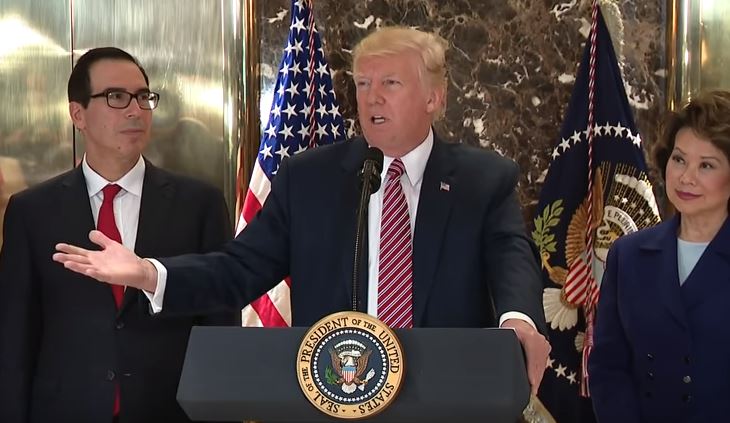 Donald Trump, presidente dos Estados Unidos, durante coletiva de imprensa na Trump Tower (crédito: White House/Reprodução Youtube)