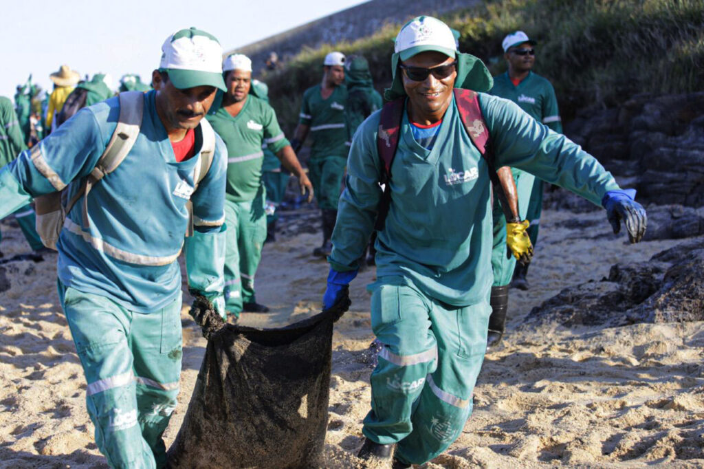 O derramamento de óleo e a falta de gestão do governo